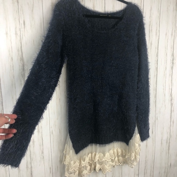 LF qed London blue fuzzy lace sweater - Picture 1 of 9